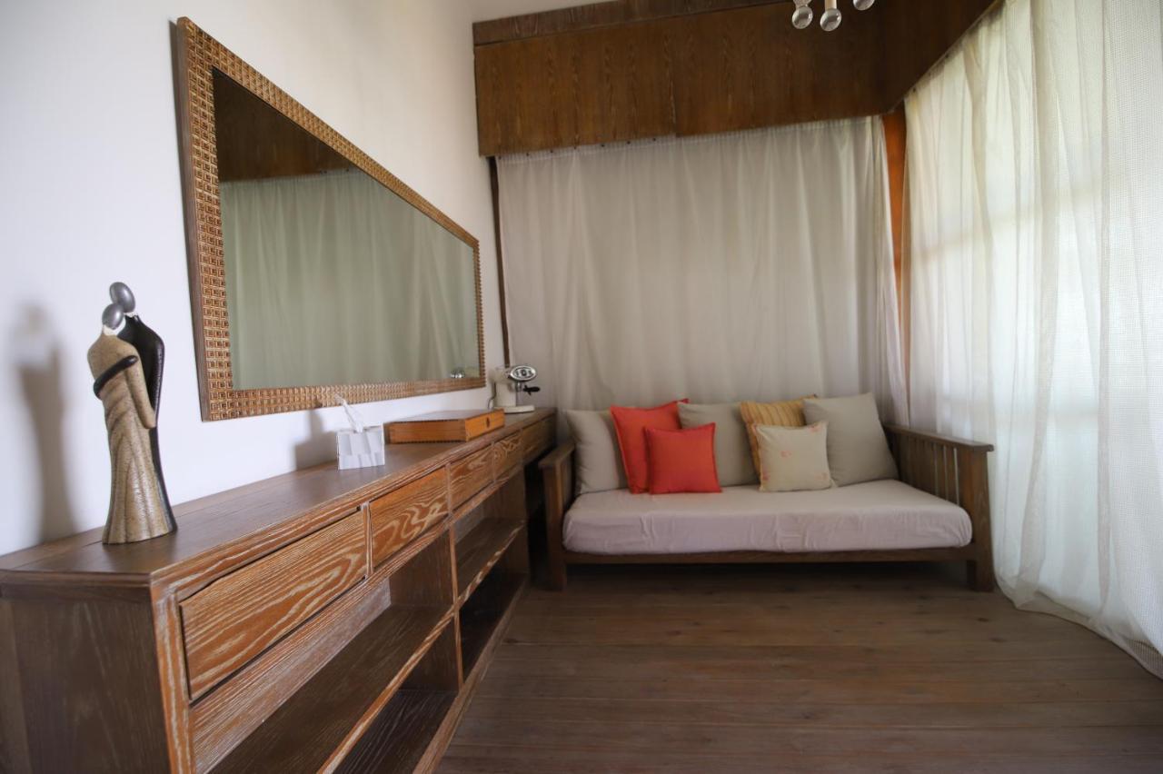 Lost At Sea Hotel Damour Ngoại thất bức ảnh