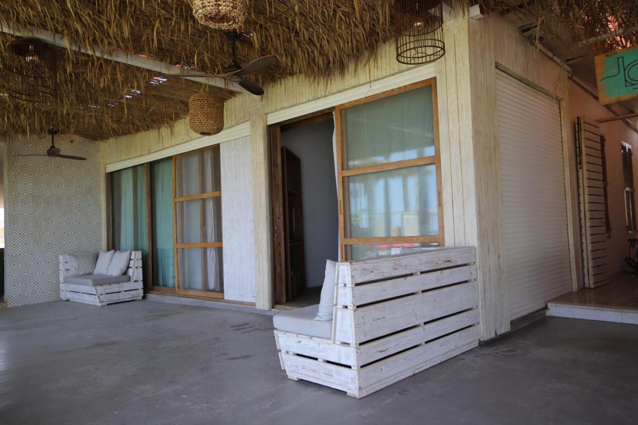 Lost At Sea Hotel Damour Ngoại thất bức ảnh