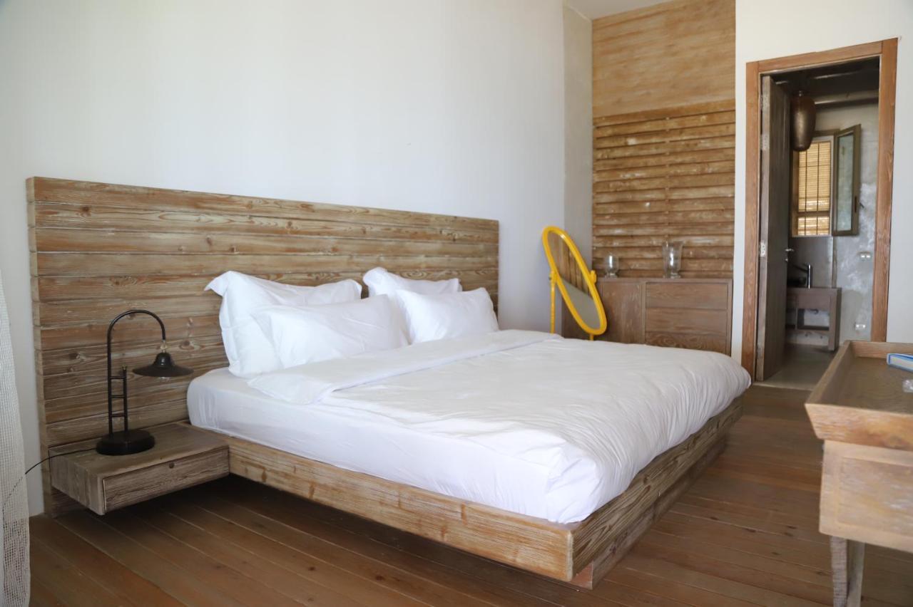 Lost At Sea Hotel Damour Ngoại thất bức ảnh